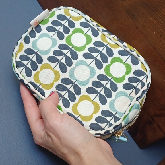 Orla Kiely makeup bag - Picture 16 of 16